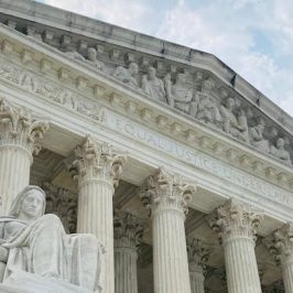 Fronton de la Cours Suprême des USA.