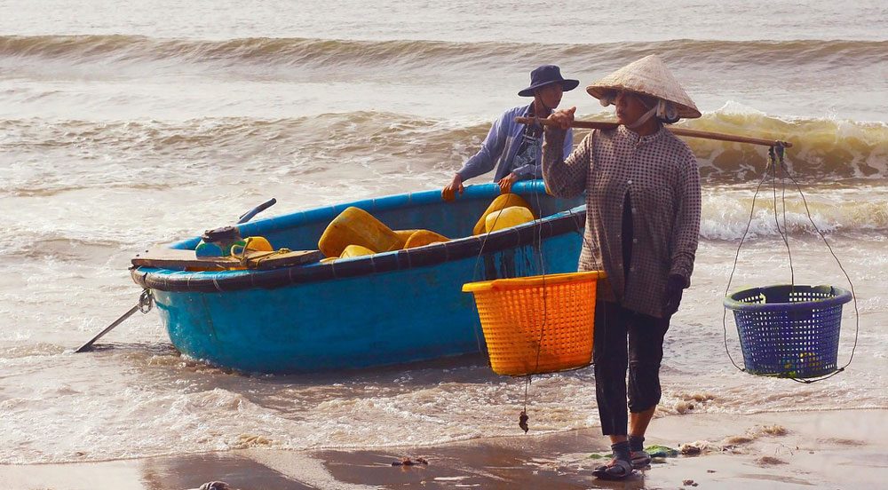 Pêcheurs Asie barque crédit Pixabay Vannham